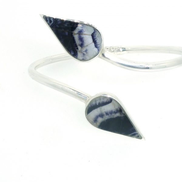 Modern Twist Bangle in silver with blue john