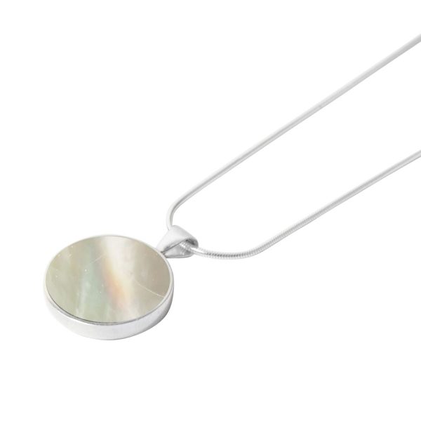 White Gold Mother of Pearl Round Pendant