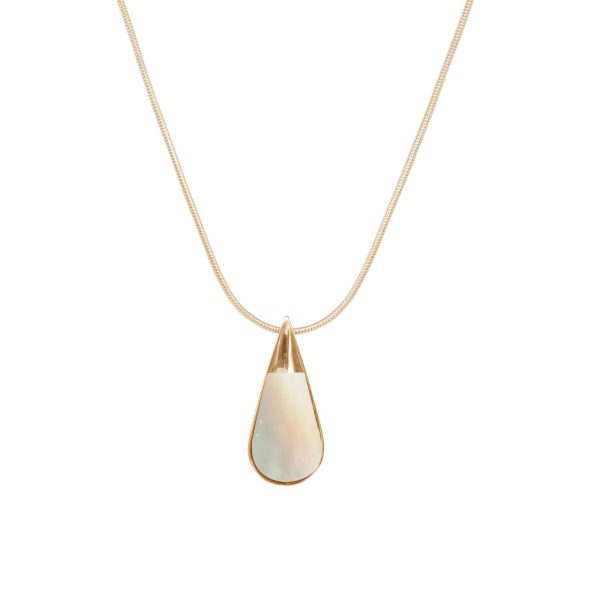 Yellow Gold Mother of Pearl Pendant