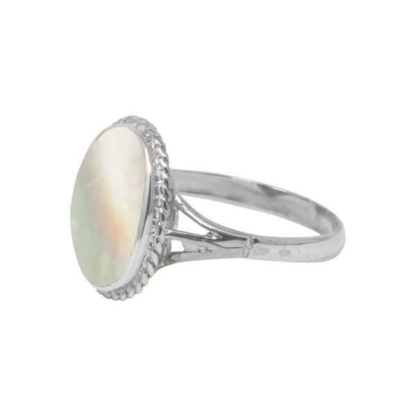 Silver Mother of Pearl Oval Rope Edge Ring