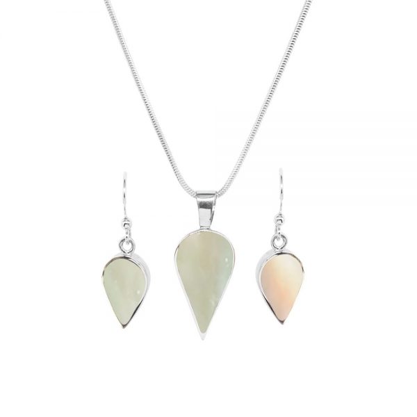 White Gold Mother of Pearl Pendant and Earrings Set